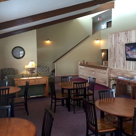 River Bend'S Walleye Inn Baudette Exterior foto